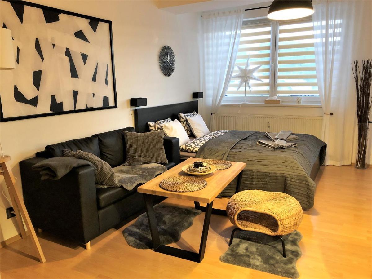 Apartman U Sklarny Apartment Харачов Екстериор снимка
